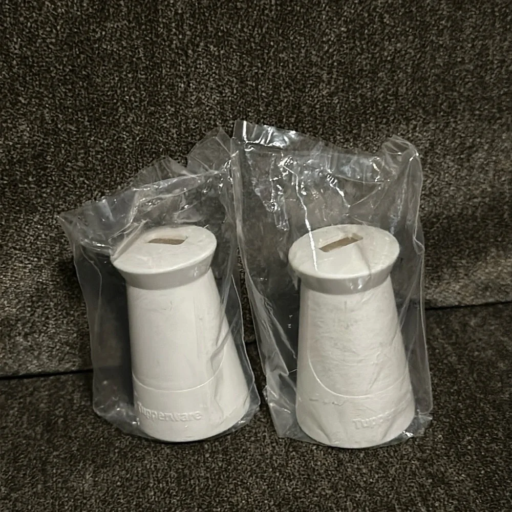Tupperware Toothbrush Holder 2Pcs - Picture 1 of 3